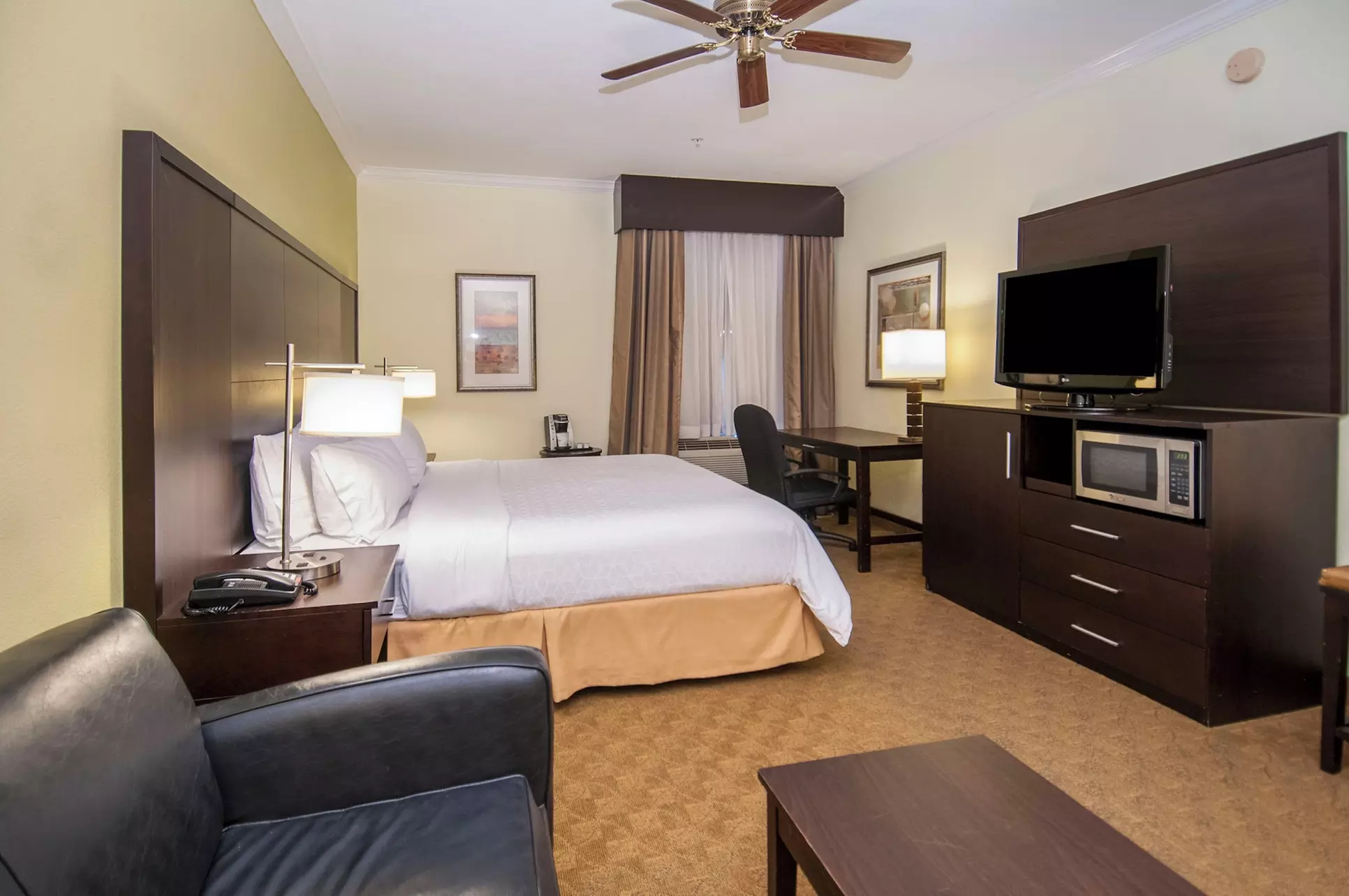 Holiday Inn Express & Suites Houston North Intercontinental by IHG - Primary Image