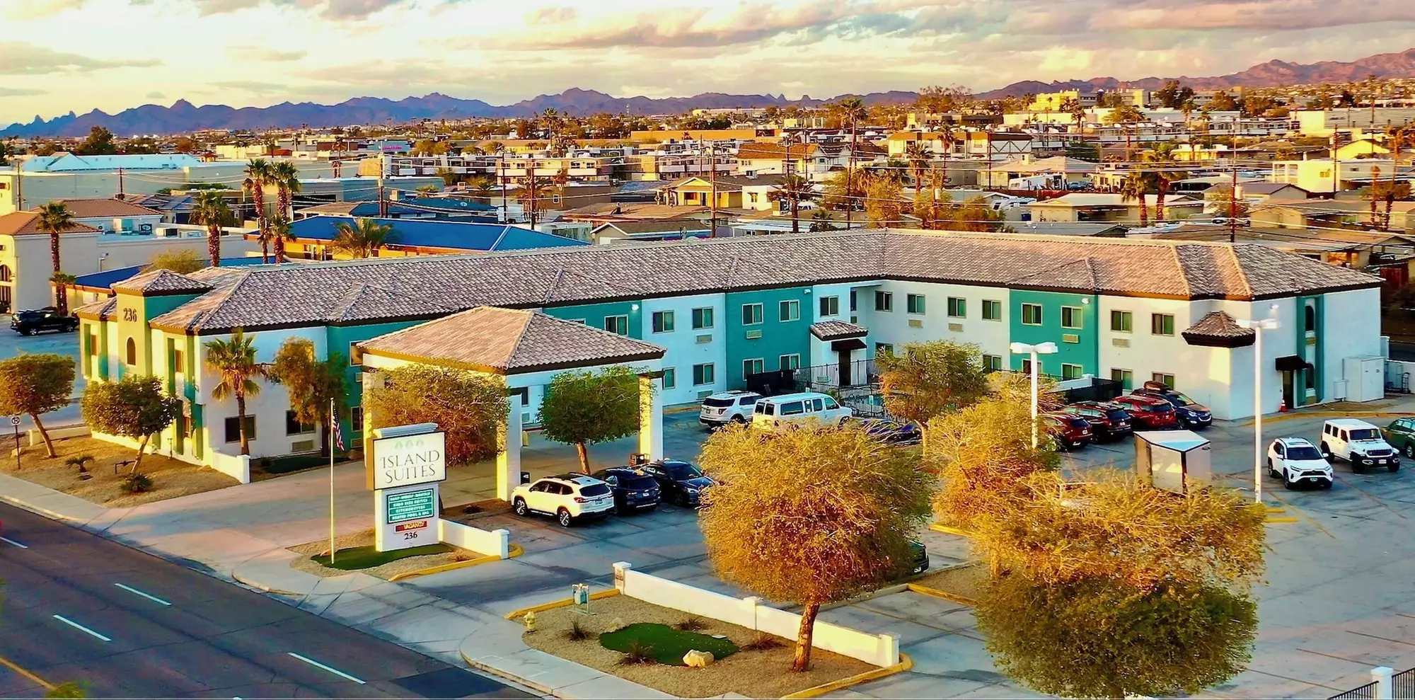 Island Suites - Primary Image