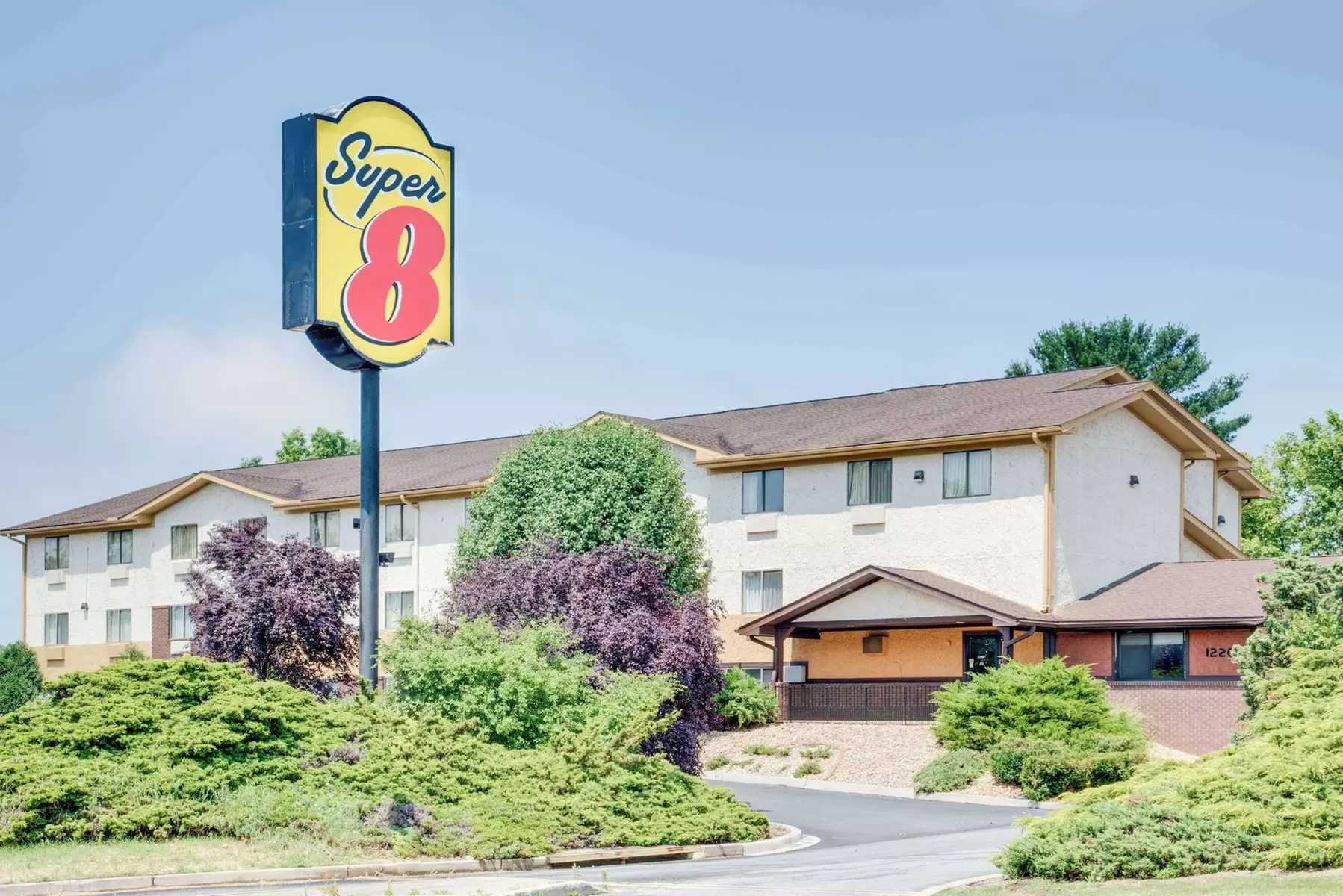 Super 8 by Wyndham Hagerstown I-70 - Primary Image