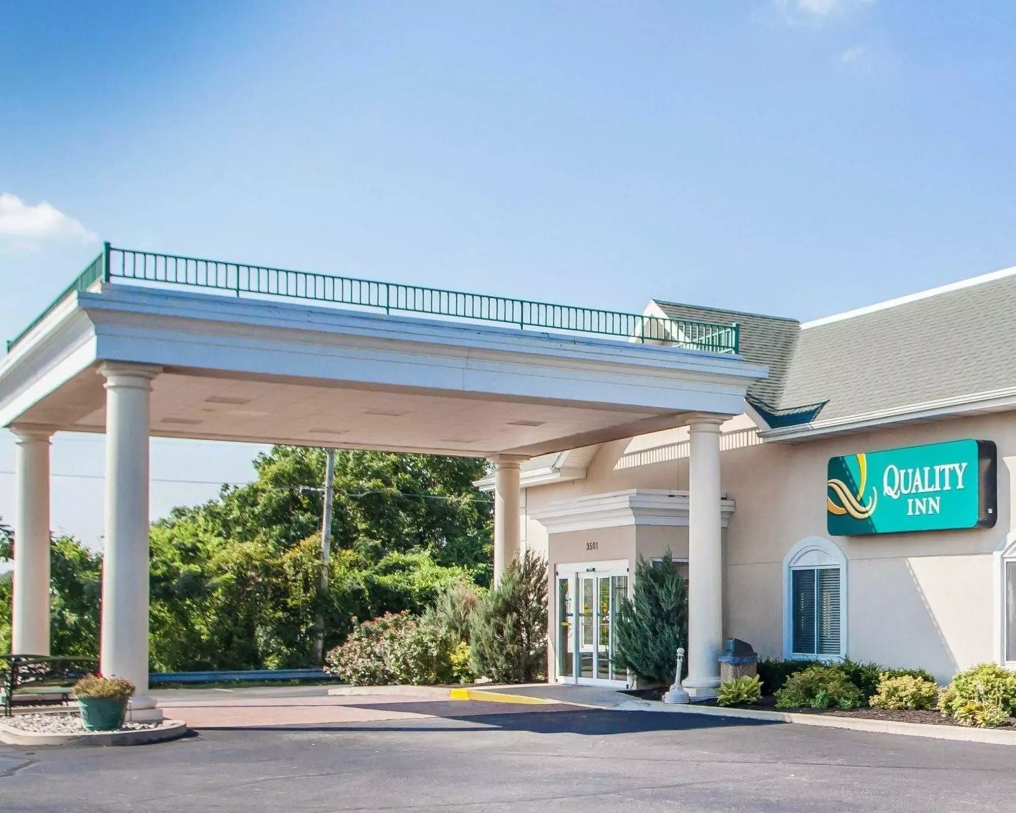 Quality Inn Lake of the Ozarks - Primary Image