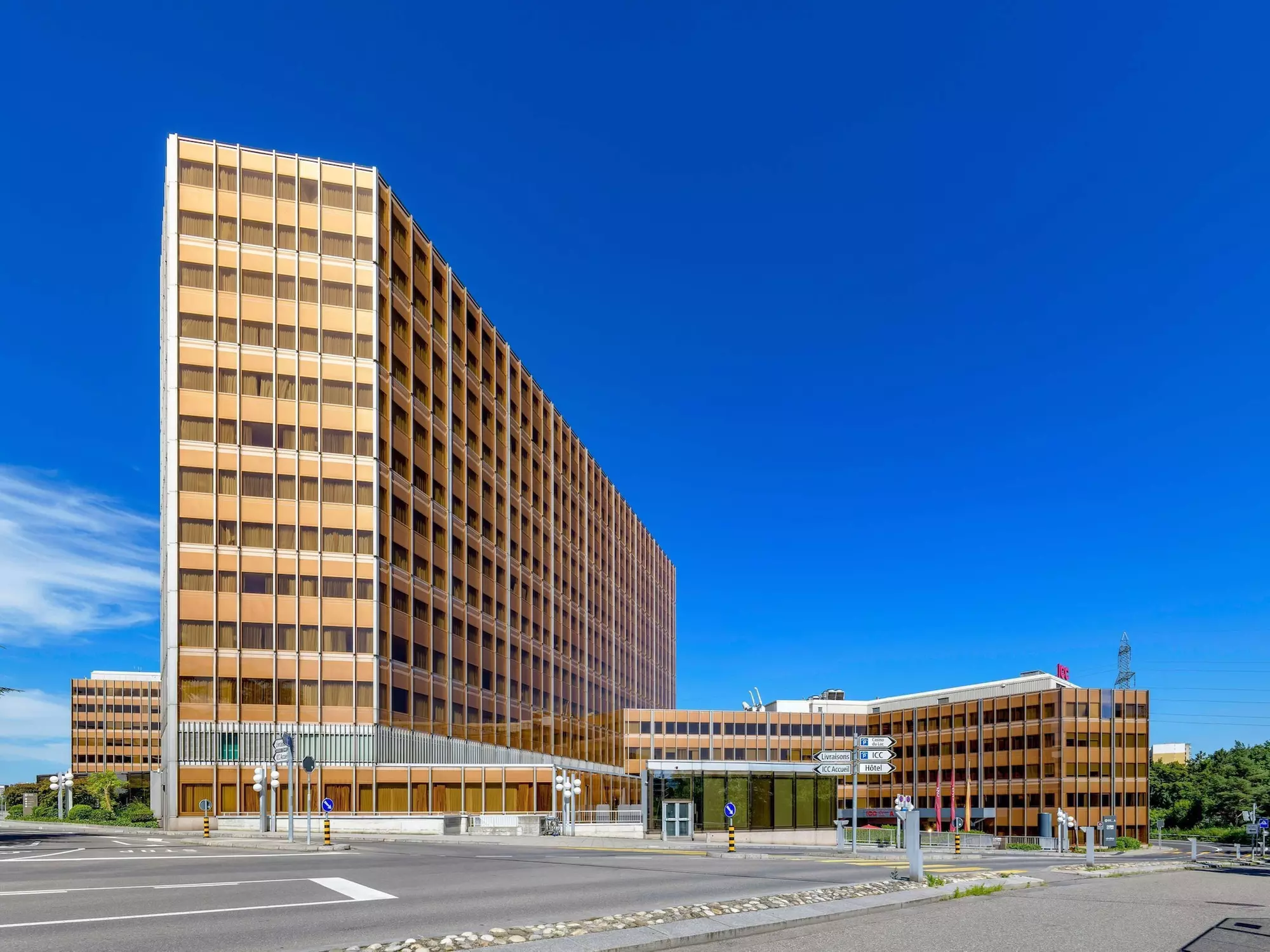 Mövenpick Hotel Geneva - Primary Image