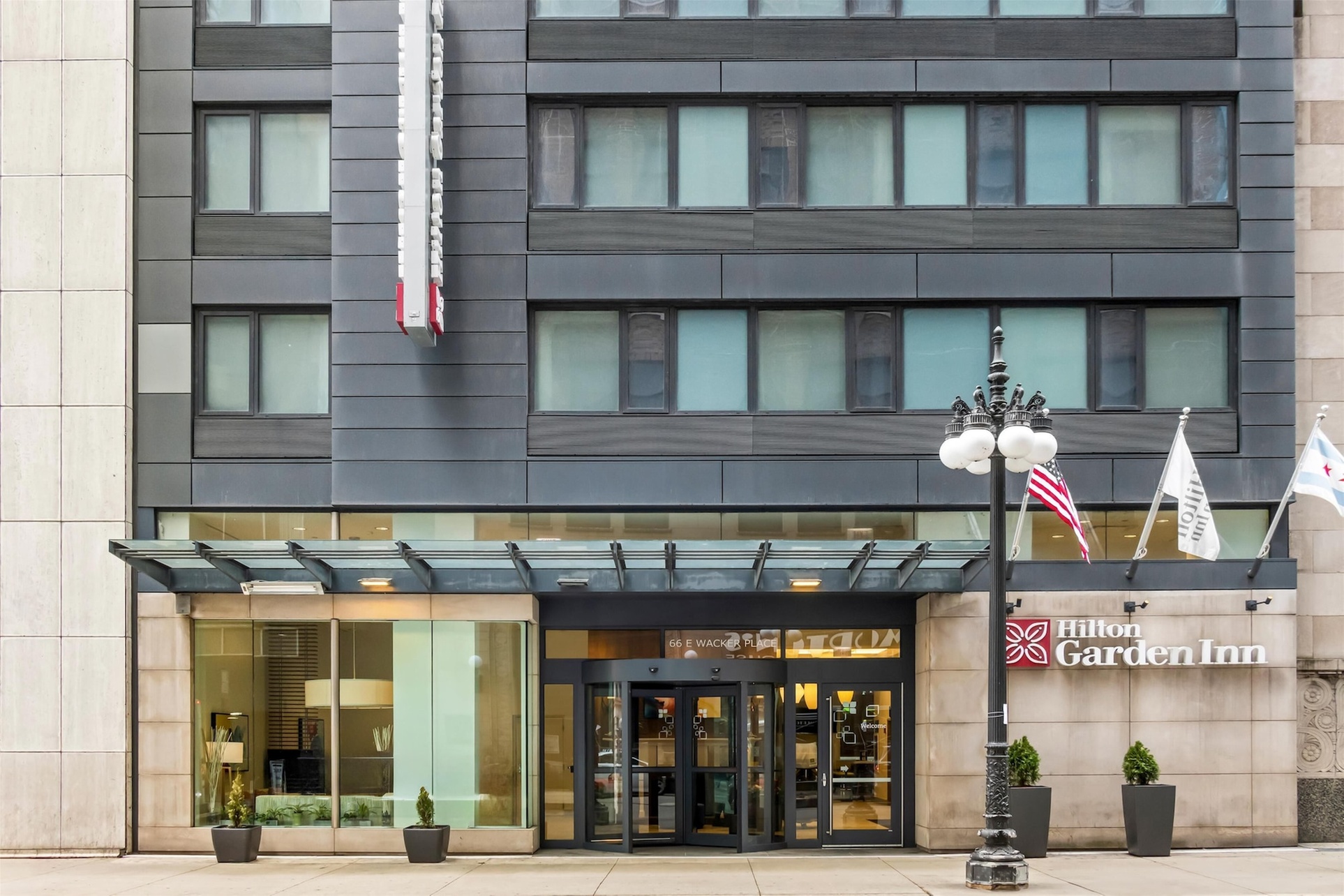 Hilton Garden Inn Chicago Downtown Riverwalk