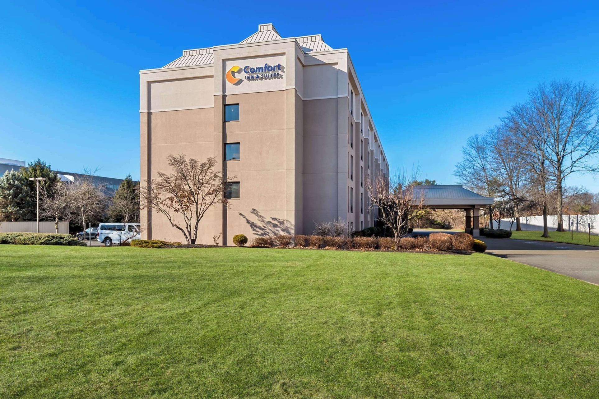 Comfort Inn & Suites Somerset - New Brunswick