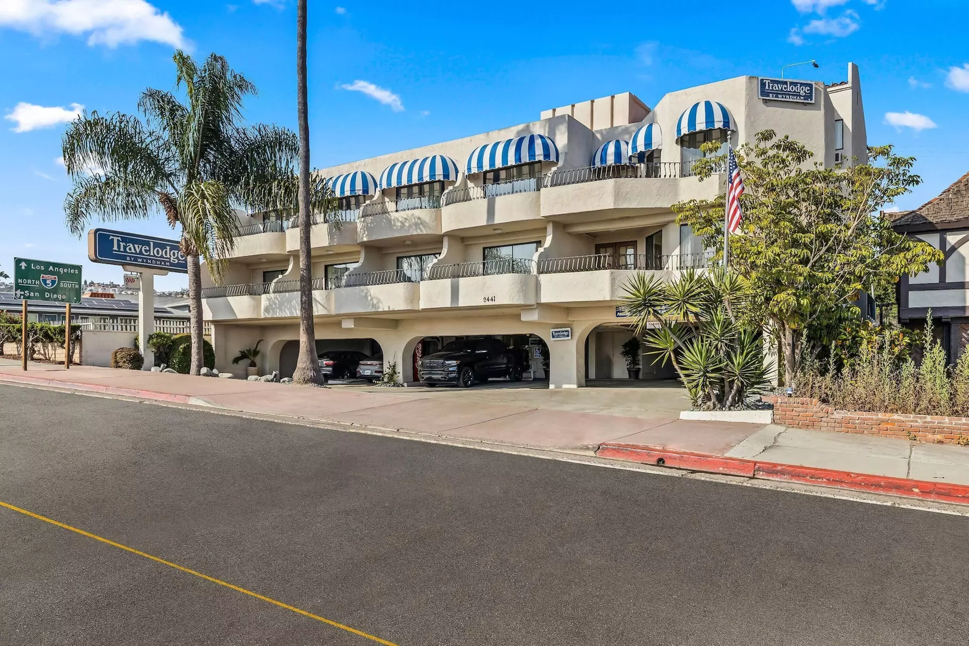Travelodge by Wyndham San Clemente Beach - Primary Image