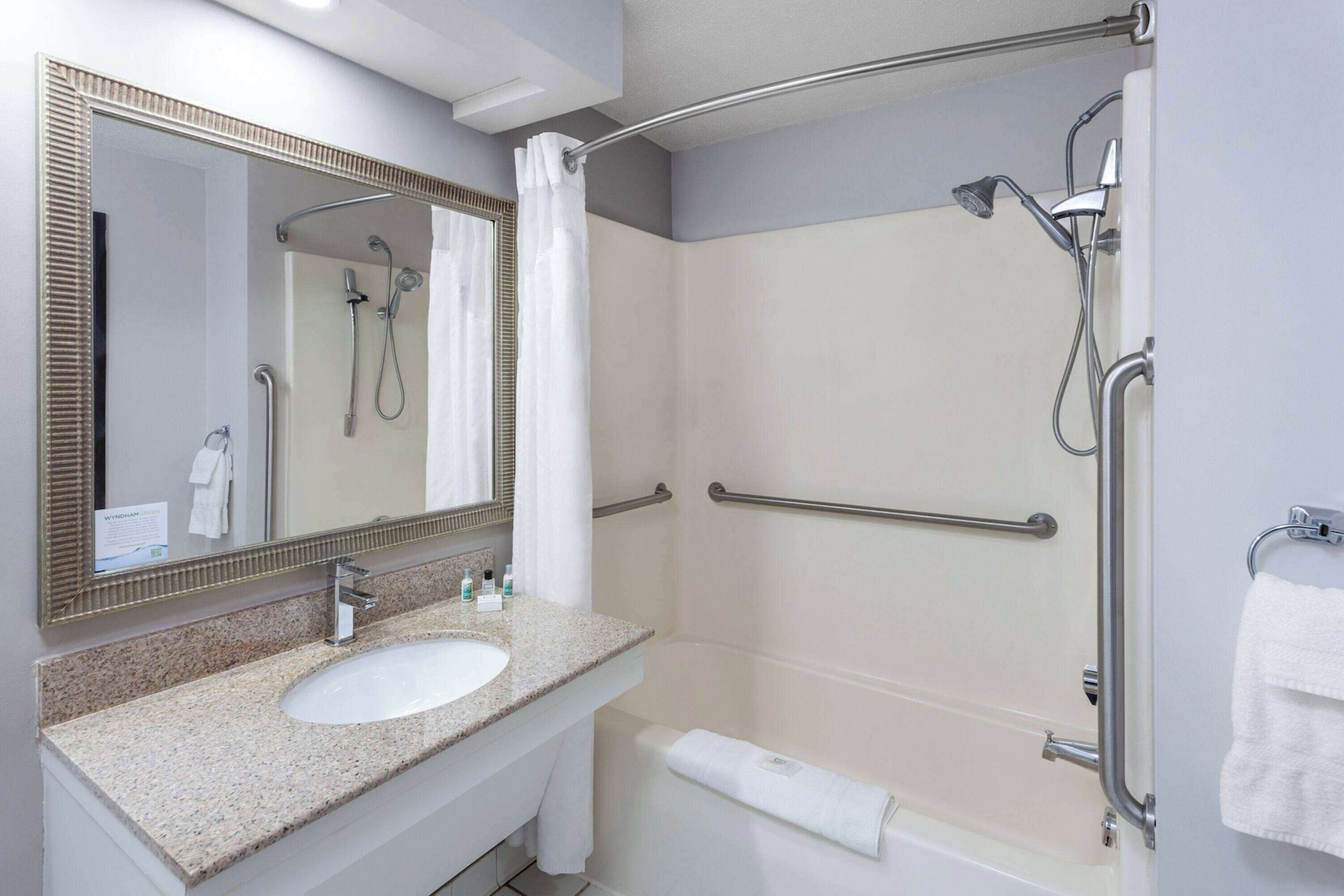 Links Bos Landen Hotel & Spa of Pella, Trademark by Wyndham