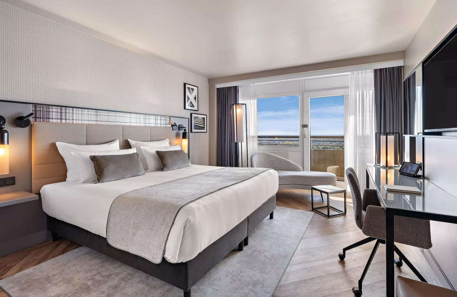 Leonardo Royal Hotel Frankfurt - Primary Image