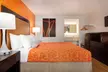 Howard Johnson by Wyndham Harrisonburg - Second Medium