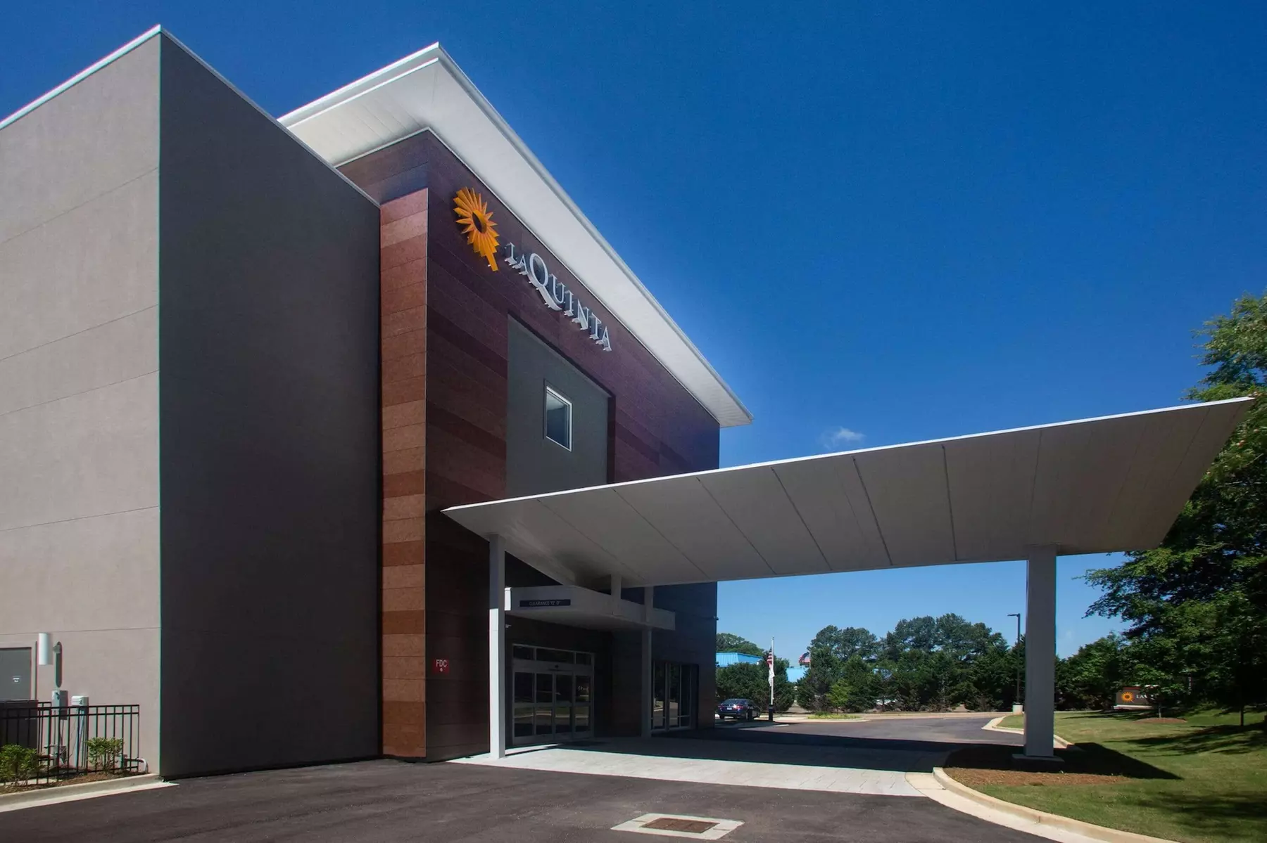 La Quinta Inn & Suites by Wyndham Oxford - Primary Image