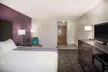 La Quinta Inn & Suites by Wyndham Pontoon Beach - Second Medium