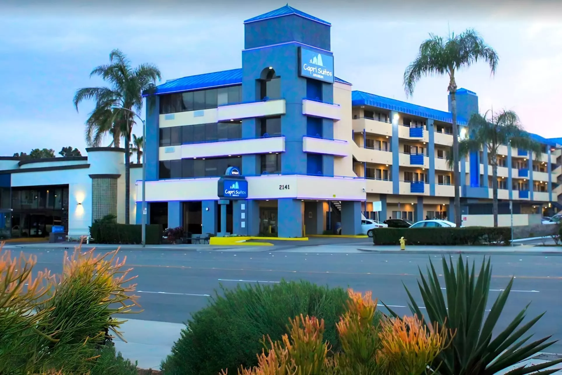Capri Suites Anaheim - Primary Image