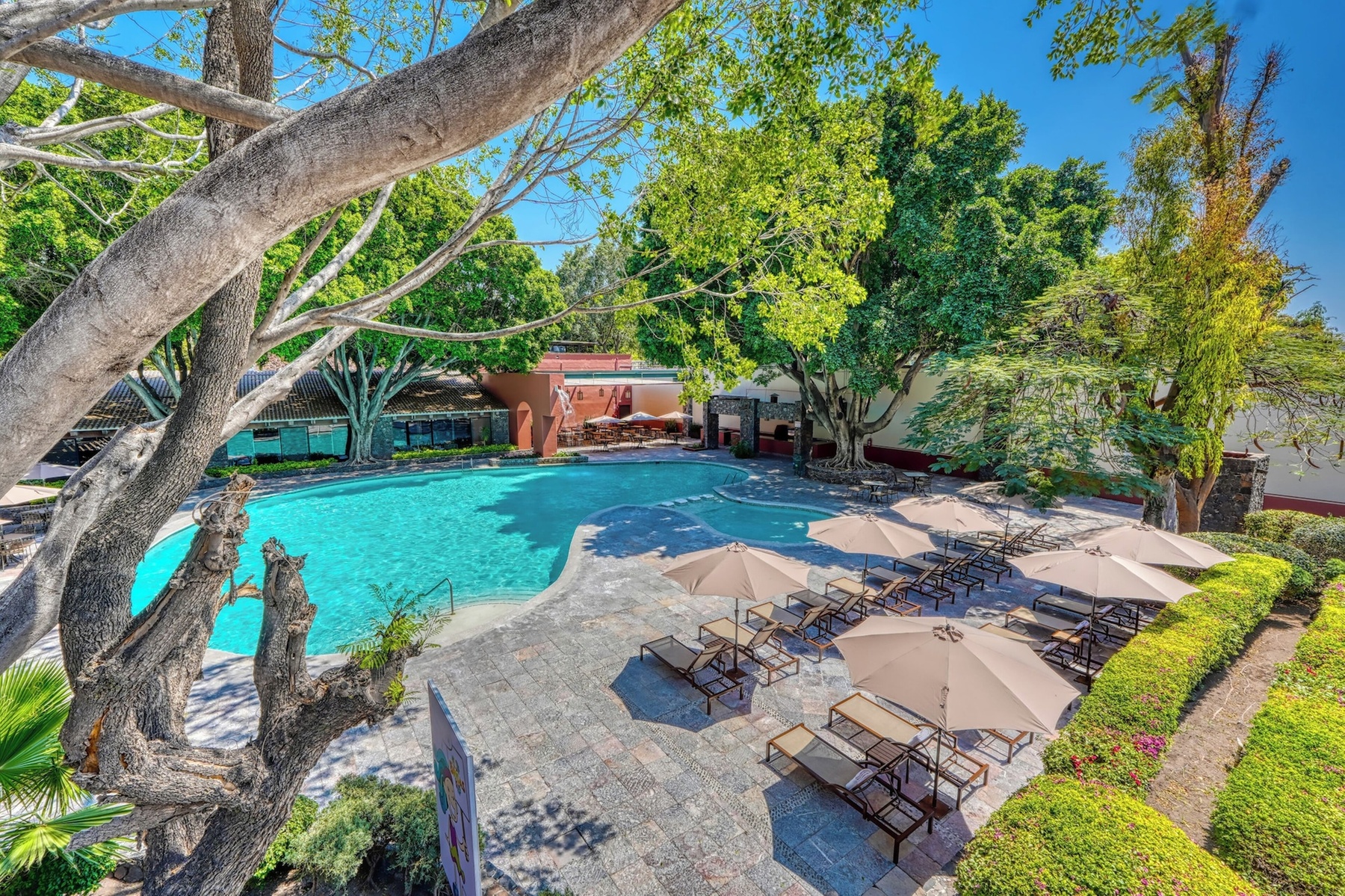 Hacienda Jurica by Brisas