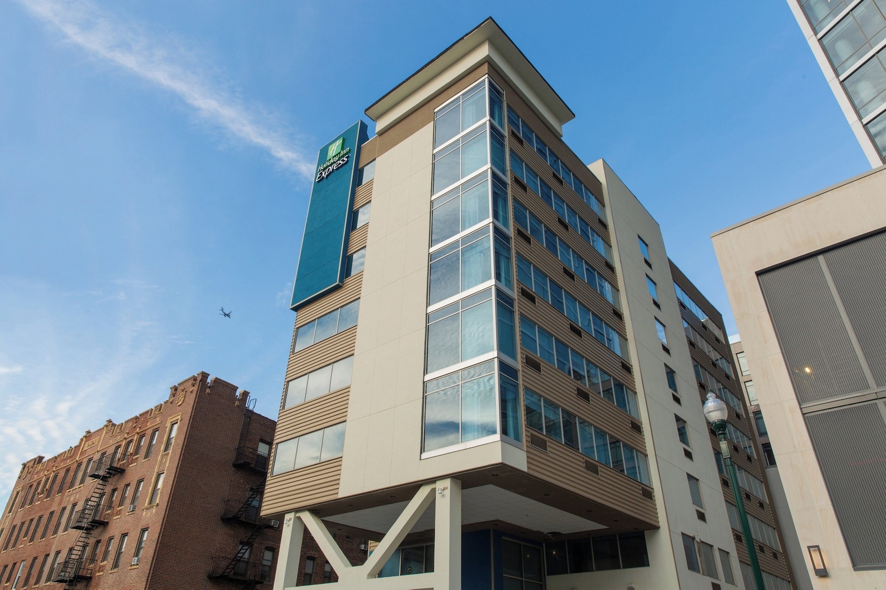 Holiday Inn Express New Rochelle by IHG