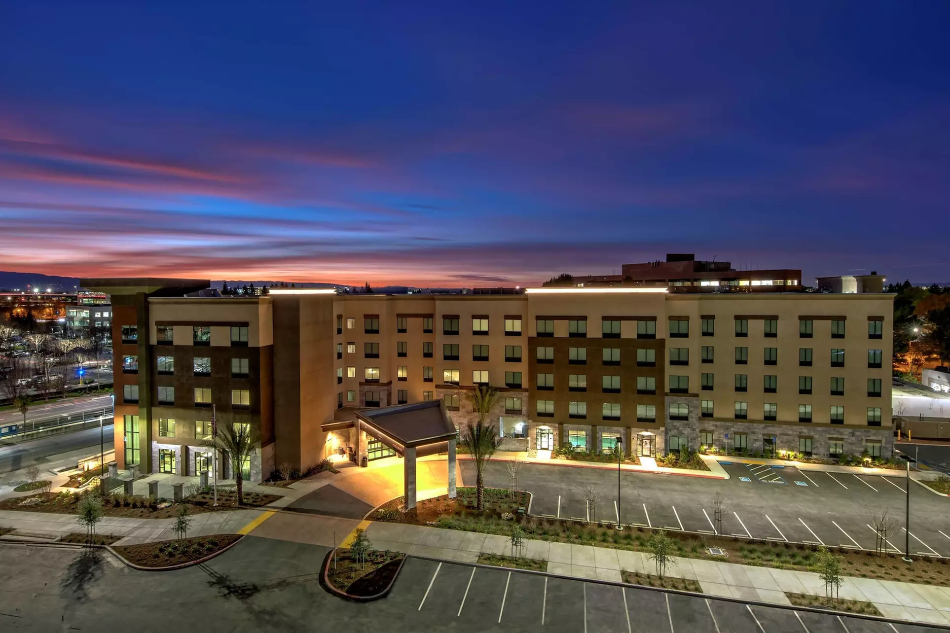 Hampton Inn & Suites San Jose Airport - Primary Image