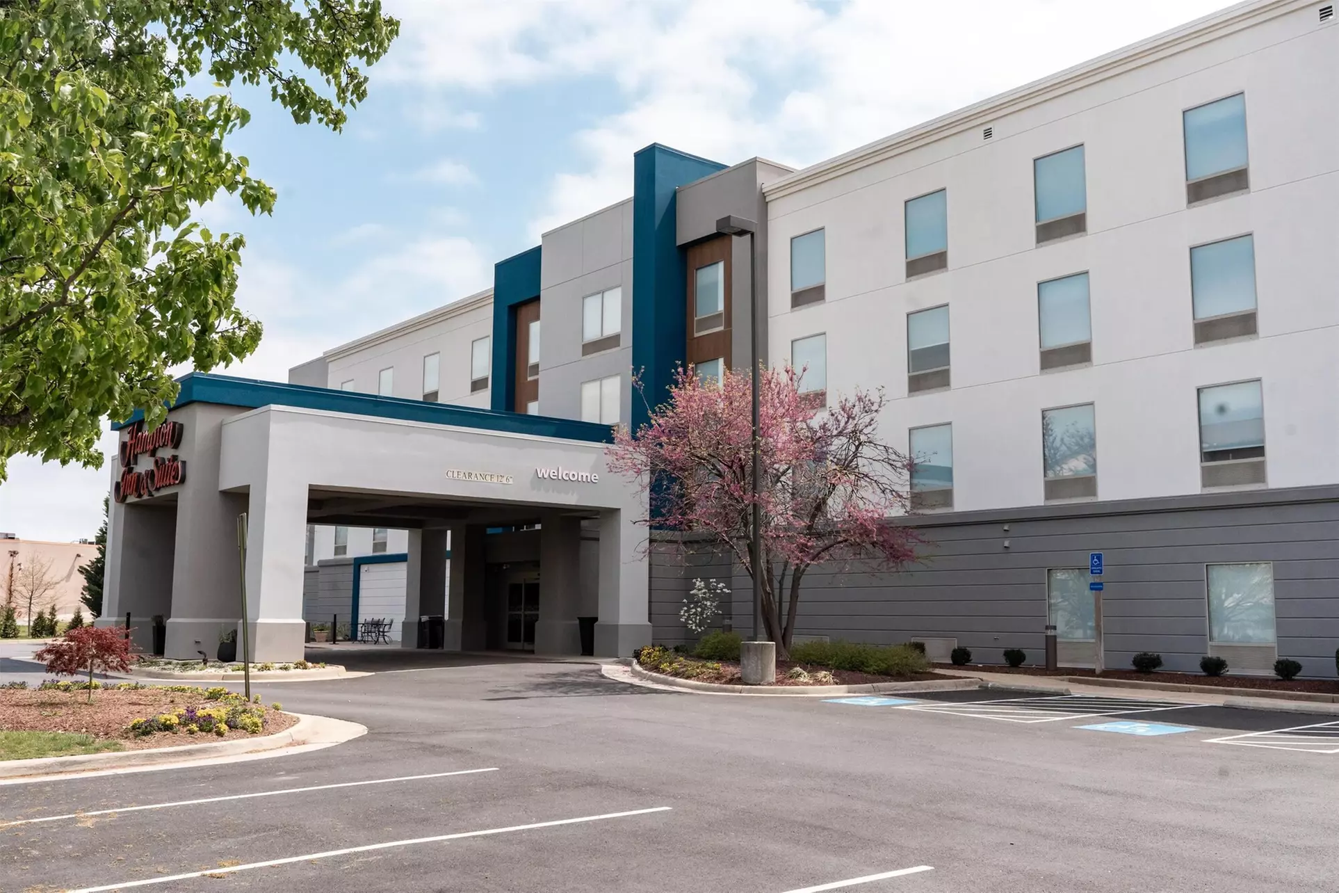 Hampton Inn & Suites Leesburg - Primary Image