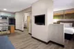Days Inn & Suites by Wyndham Kokomo - Second Medium