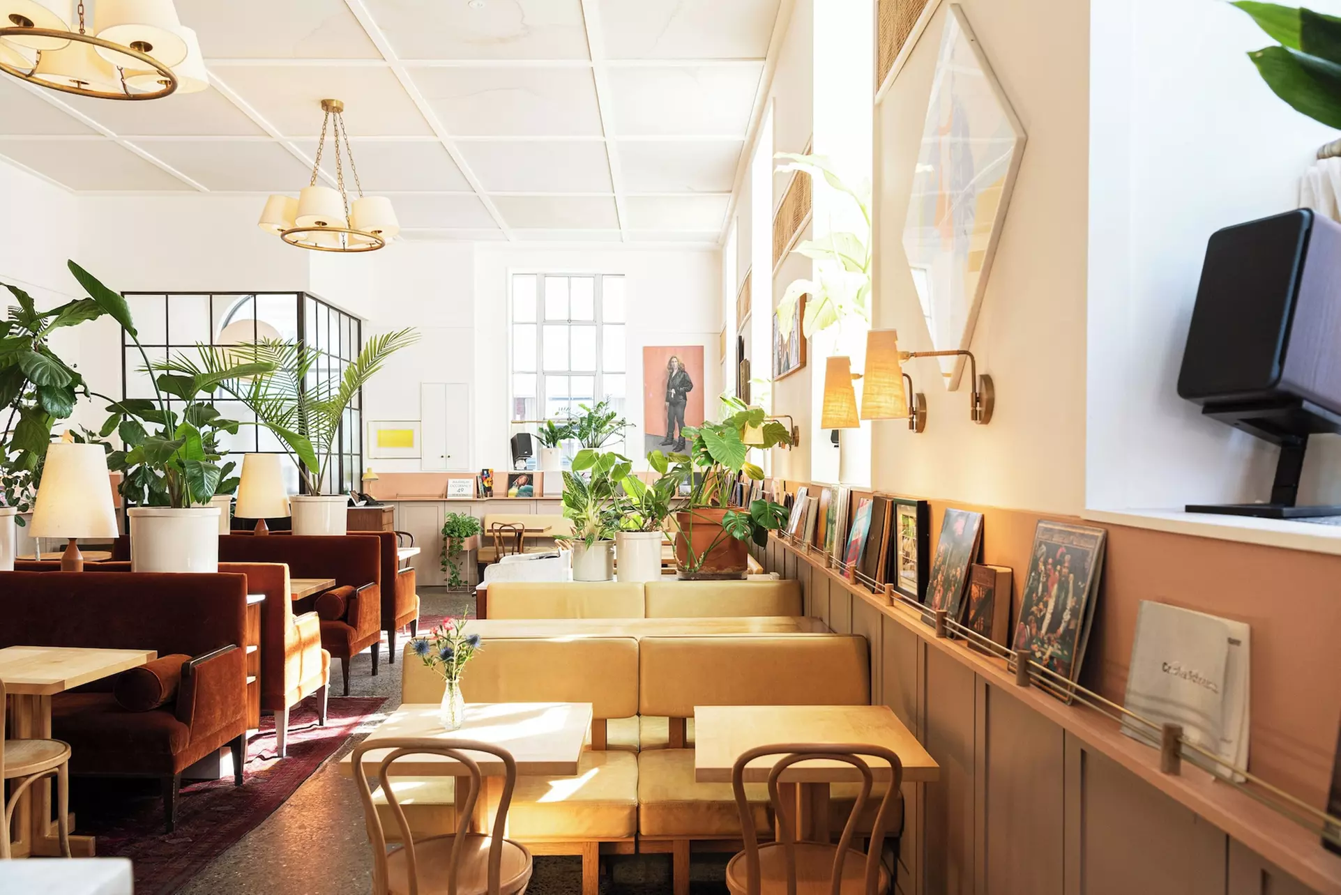 Hotel Kinsley - Primary Image