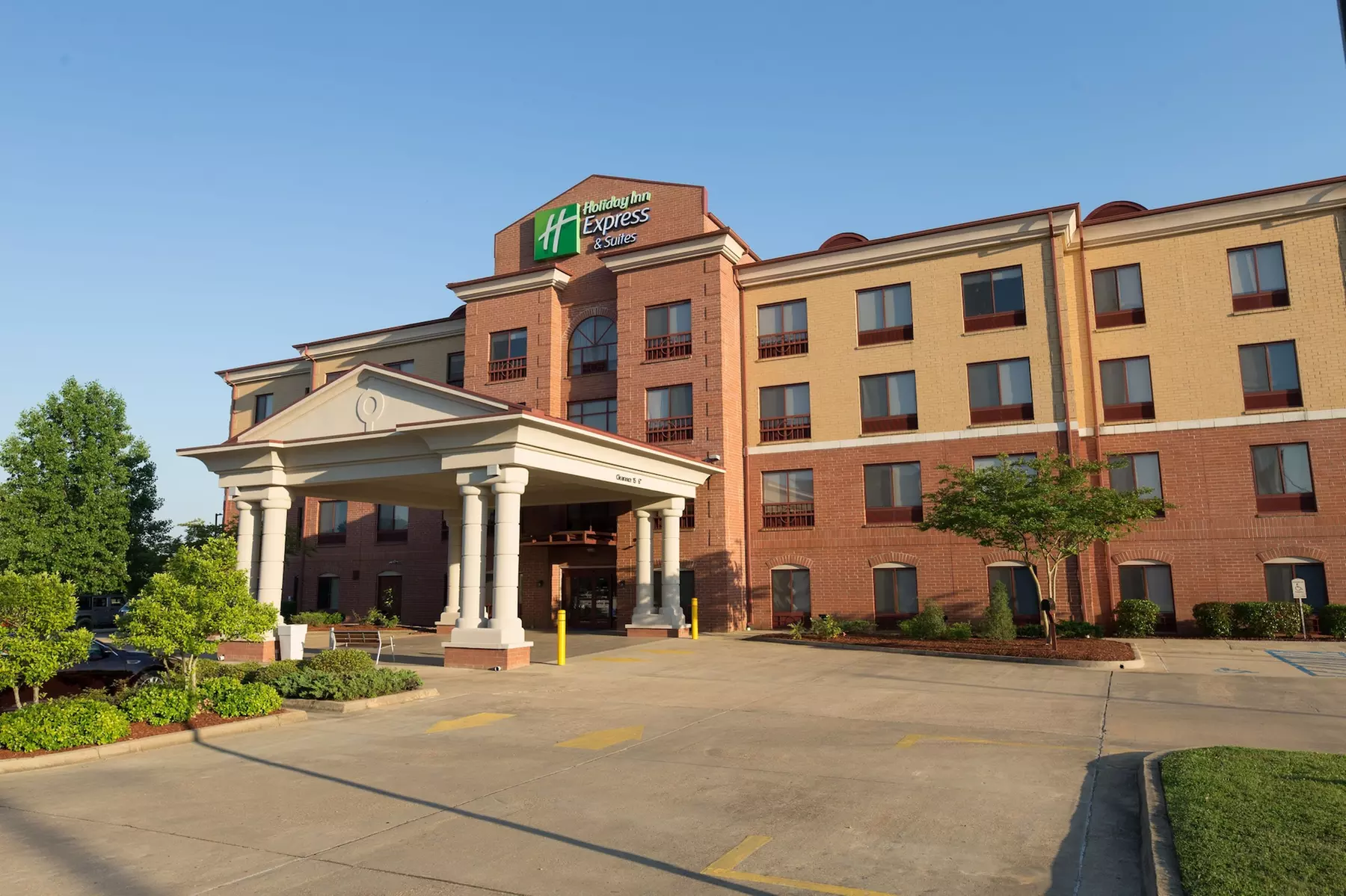 Holiday Inn Express Clinton by IHG - Primary Image