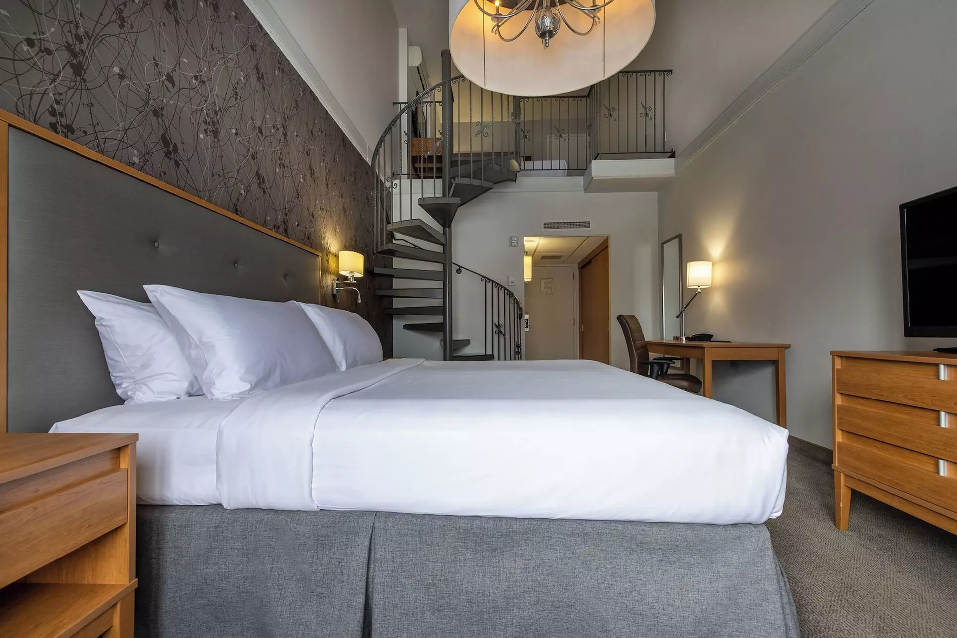 Hôtel Château-Bromont - Primary Image