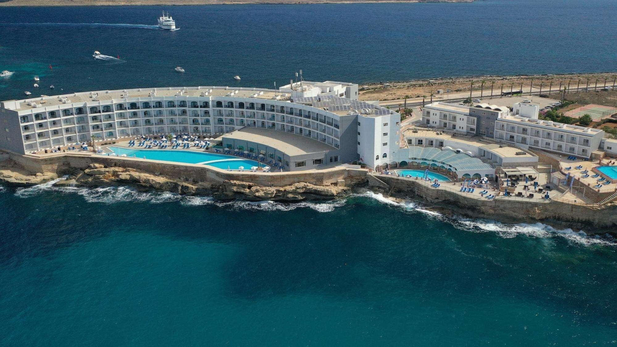 Paradise Bay Resort