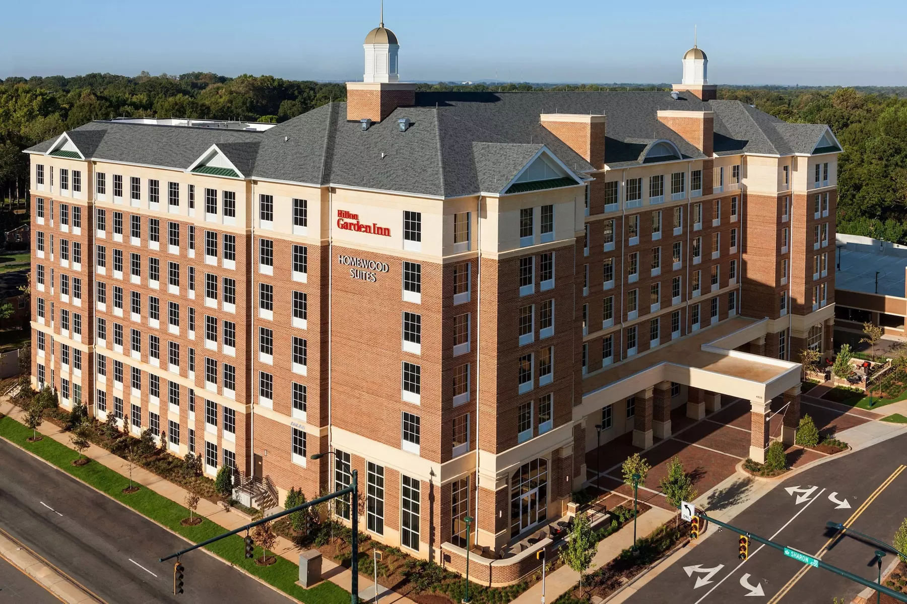 Hilton Garden Inn Charlotte SouthPark - Primary Image