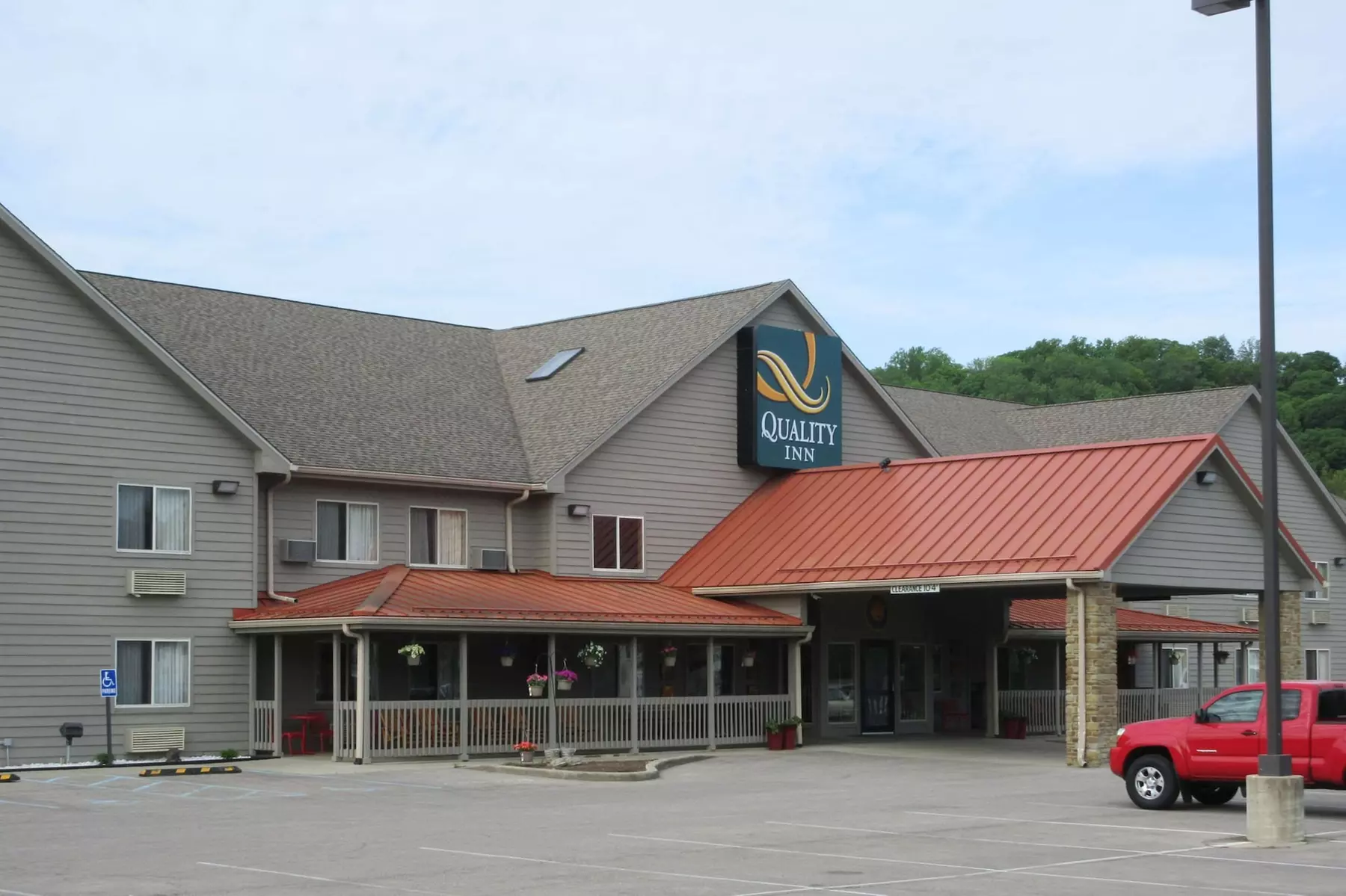 Quality Inn Nashville - Bloomington - Primary Image