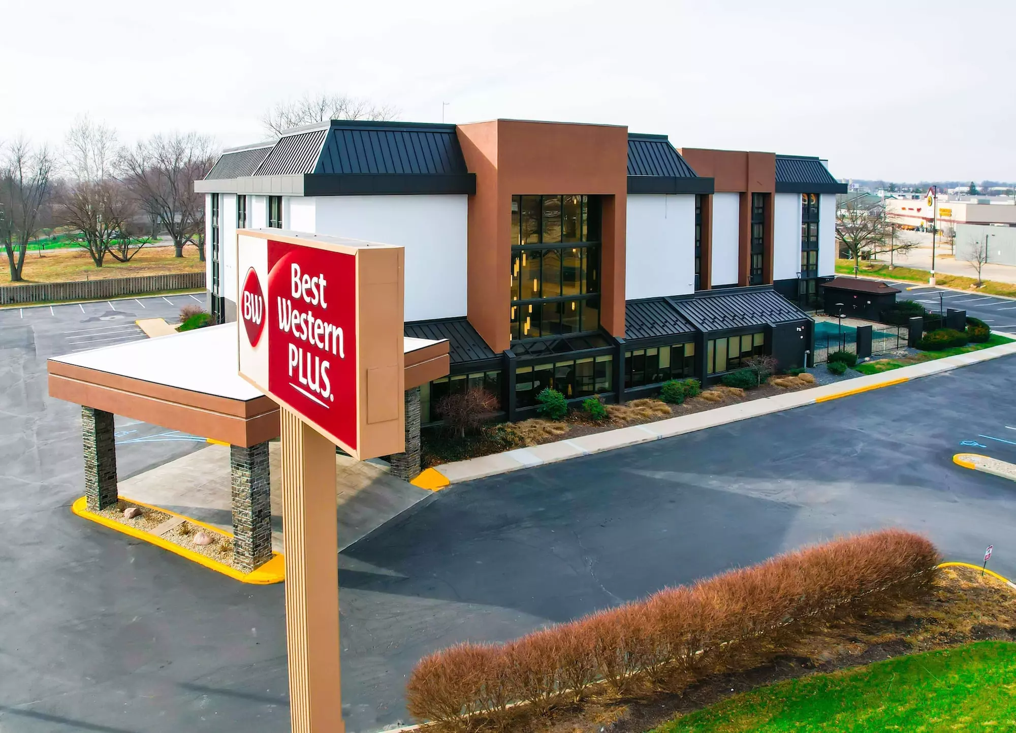 Best Western Plus Indianapolis North at Pyramids - Primary Image