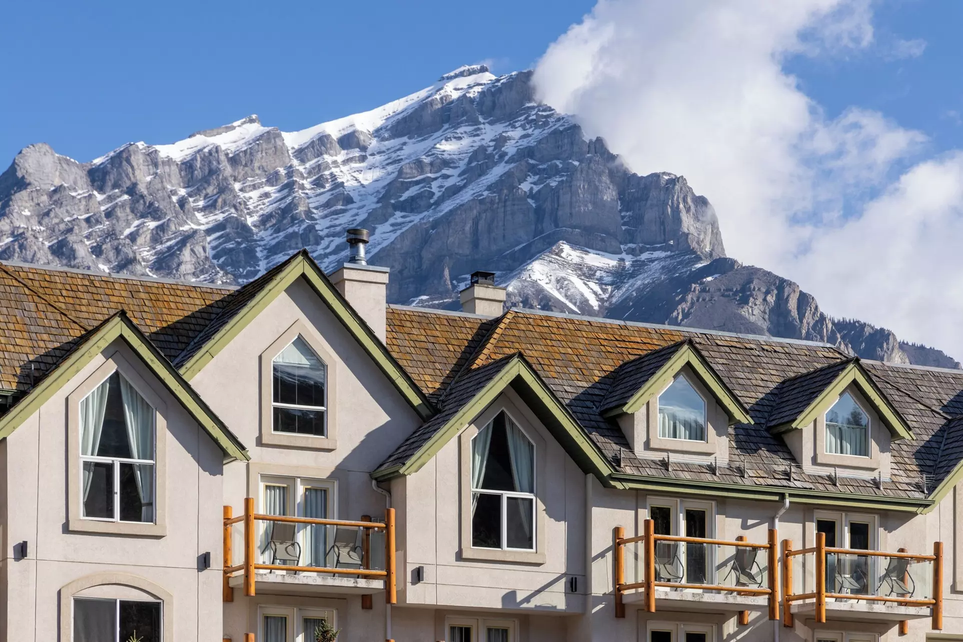 Rundlestone Lodge - Primary Image
