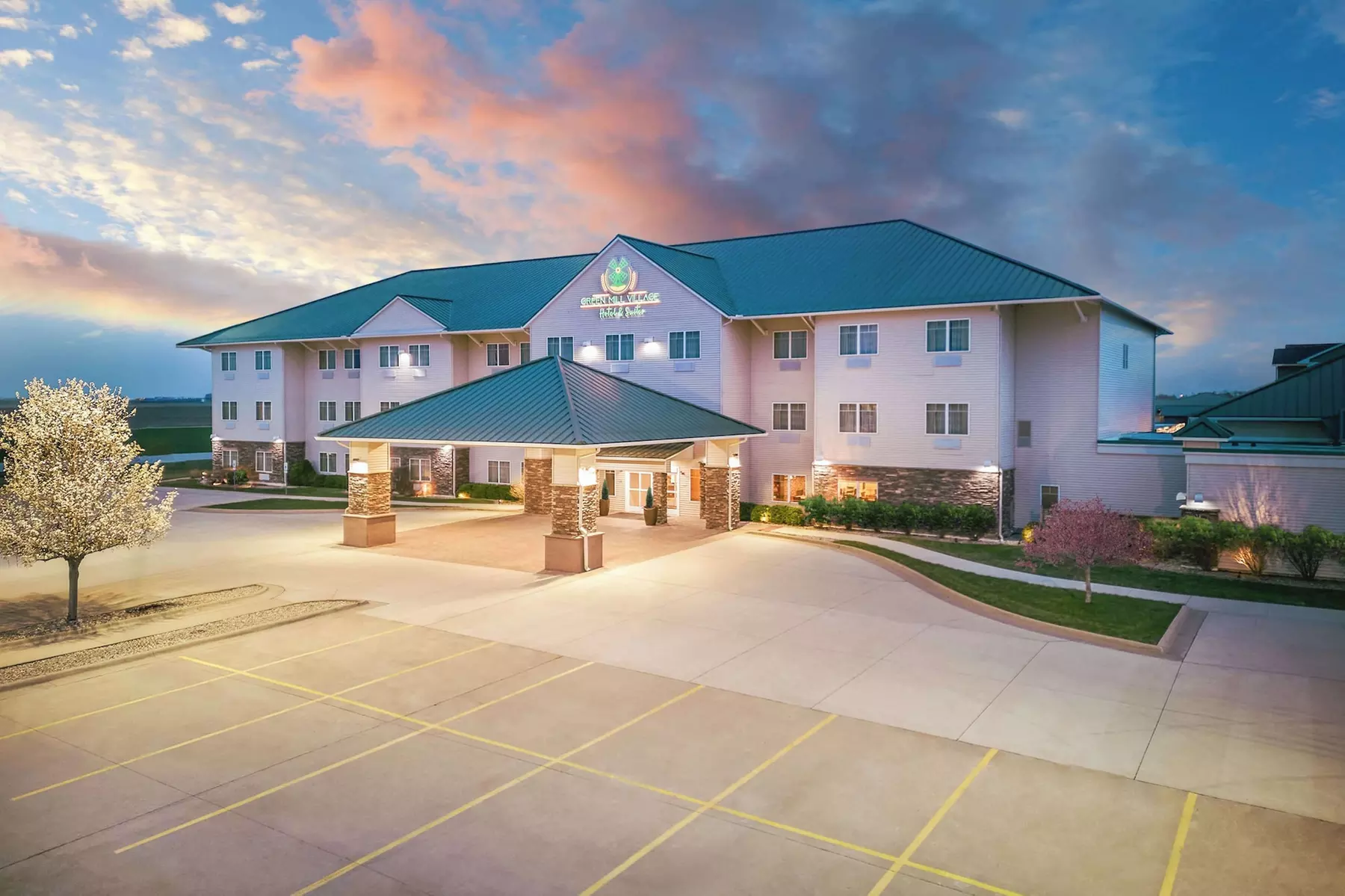 Green Mill Village Hotel & Suites, BW Signature Collection - Primary Image