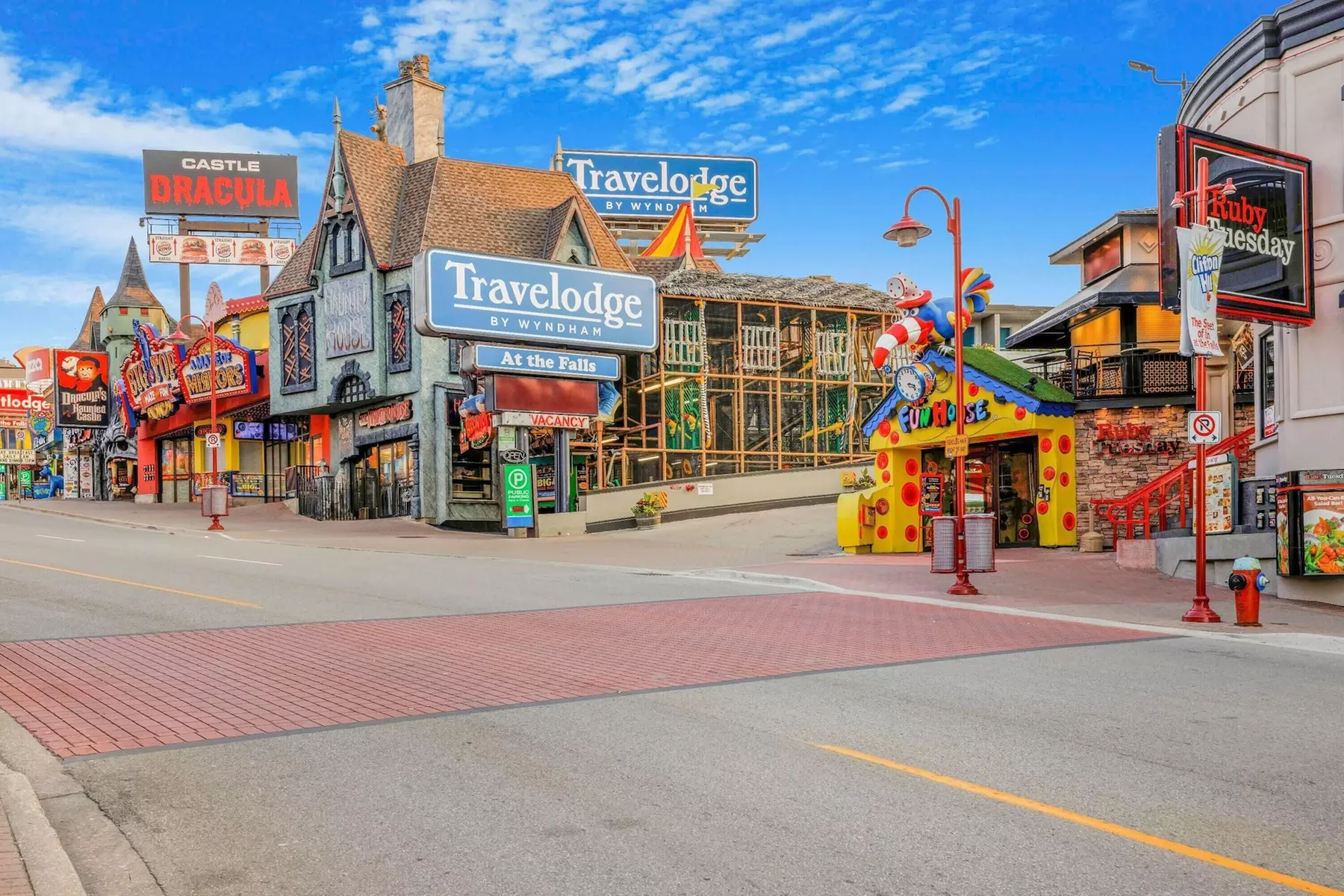 Travelodge by Wyndham Niagara Falls at the Falls - Primary Image