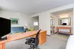 Hampton Inn & Suites Manchester - Second Medium