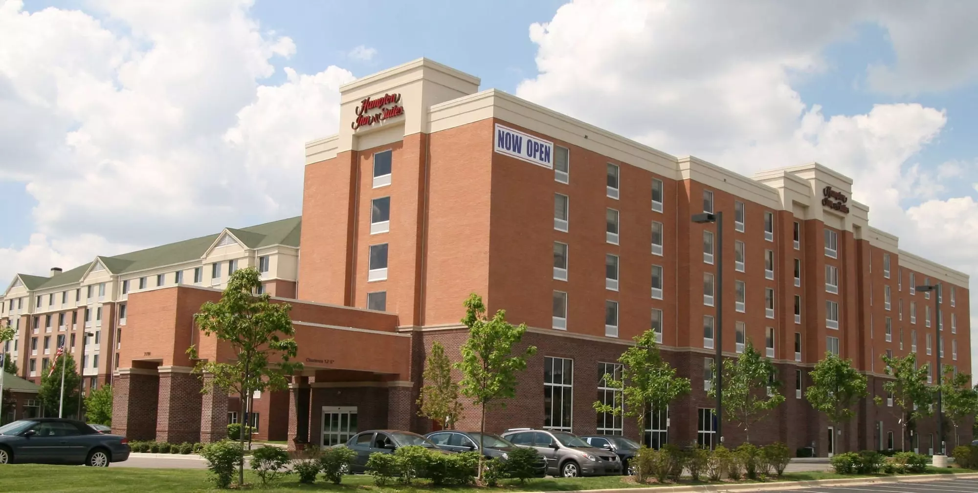 Hampton Inn & Suites Detroit / Airport - Romulus - Primary Image