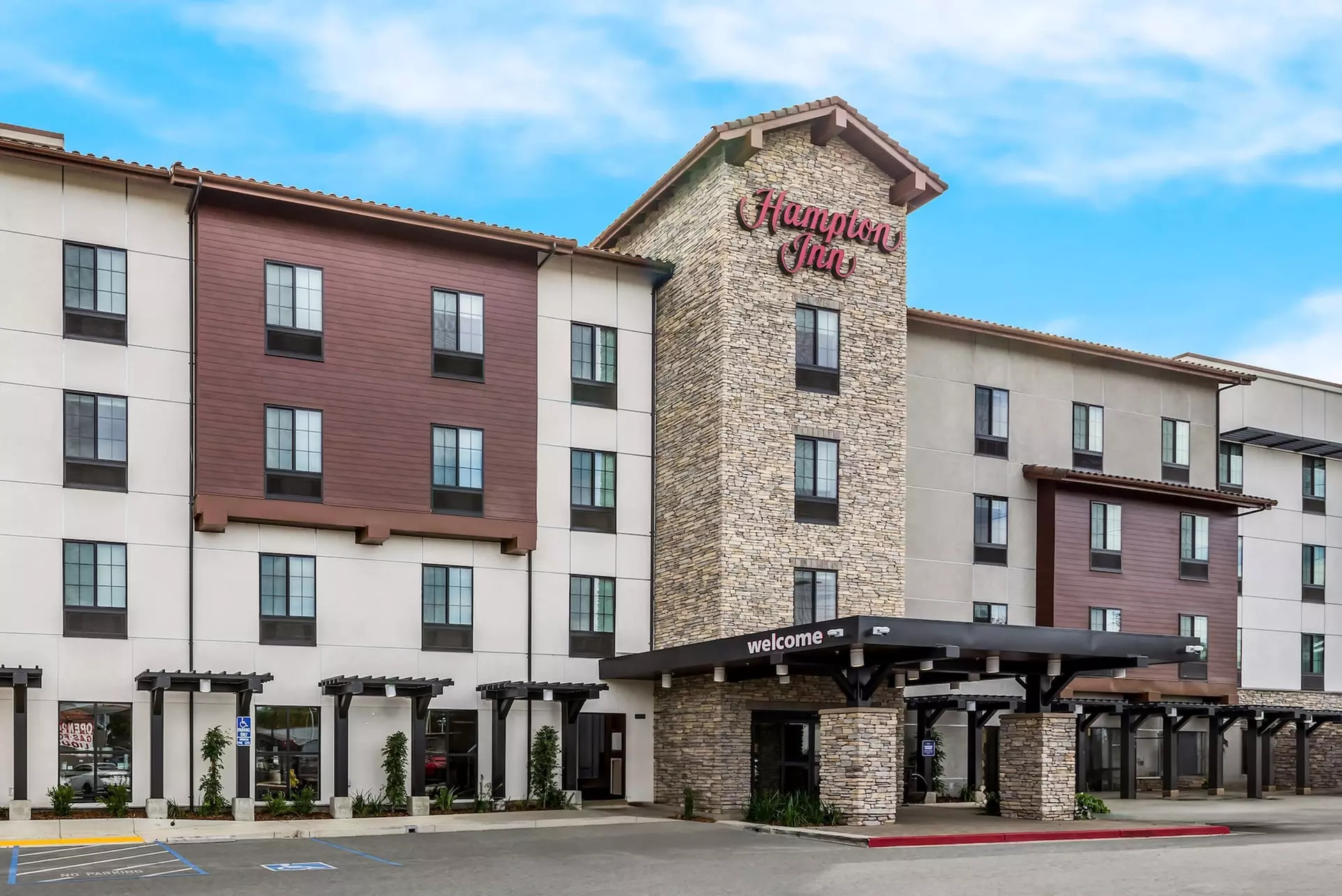 Hampton Inn Concord - Primary Image