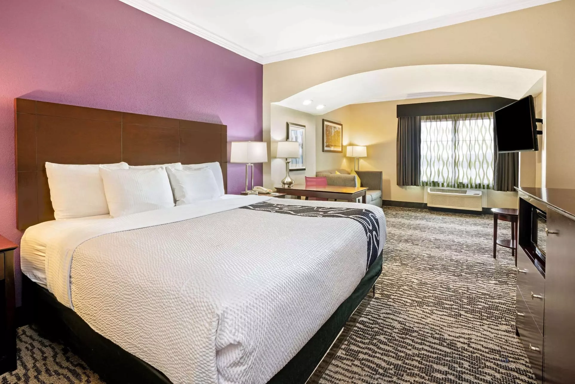 La Quinta Inn & Suites by Wyndham Houston - Magnolia - Primary Image