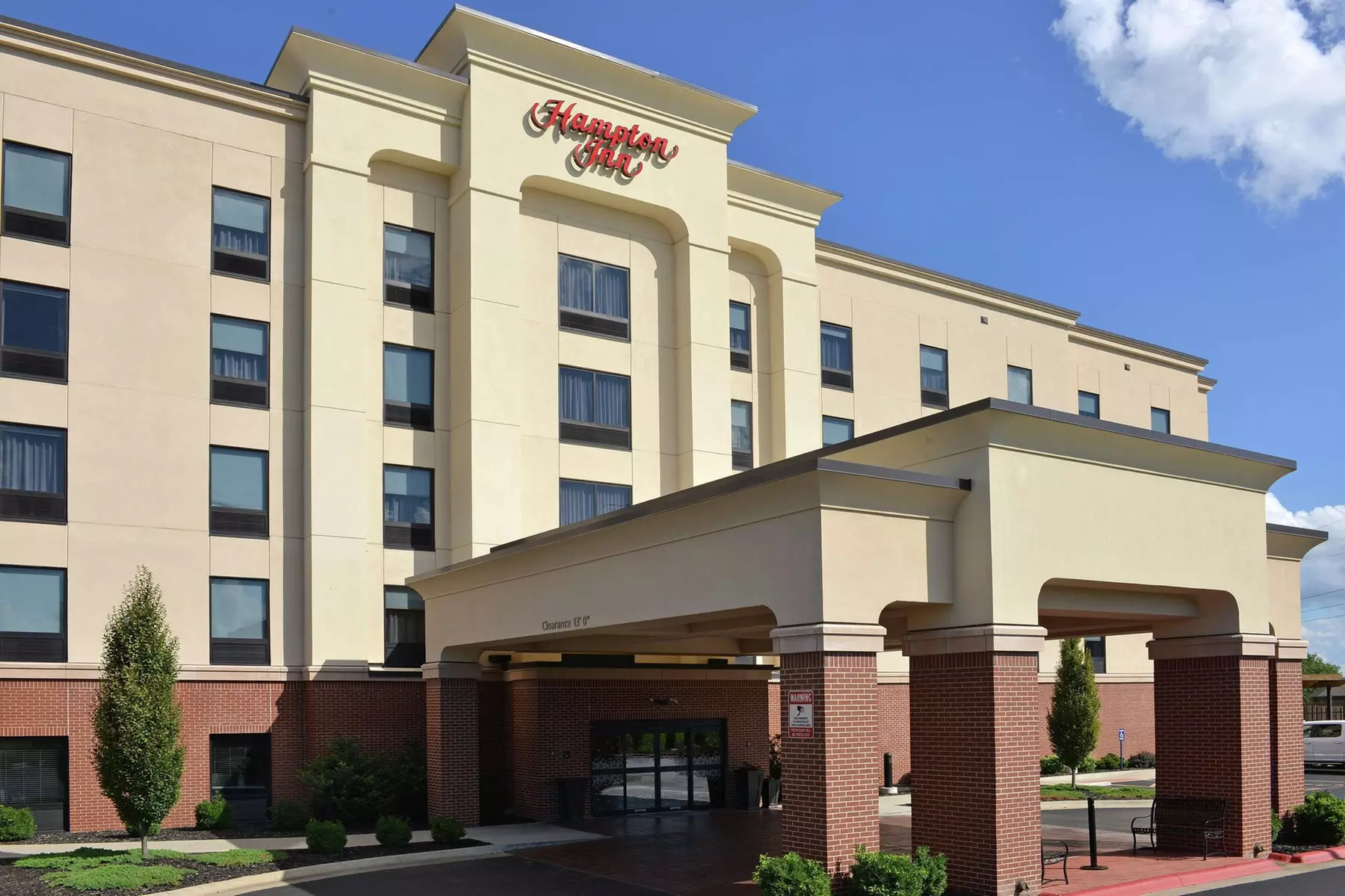 Hampton Inn Springfield-Southeast - Primary Image
