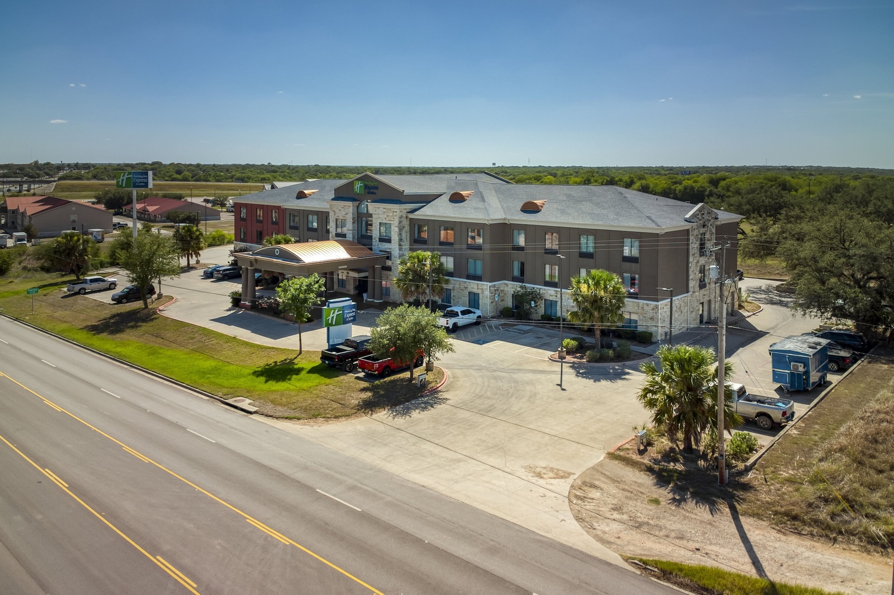 Holiday Inn Express Suites Beeville by IHG