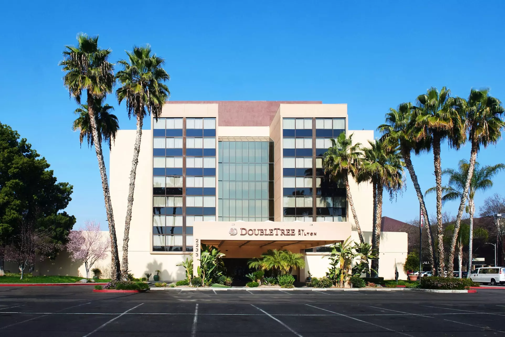 DoubleTree by Hilton Fresno Convention Center - Primary Image