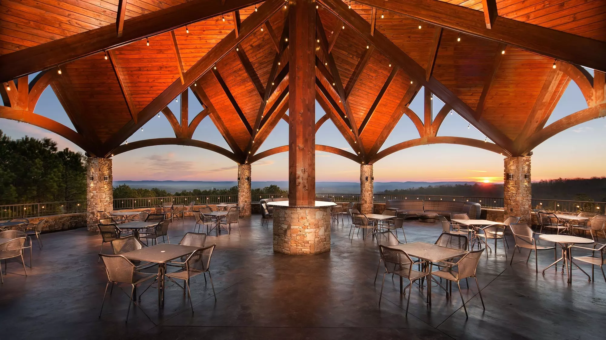 Aiden by Best Western Warm Springs Hotel and Event Center - Primary Image