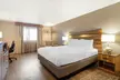 Best Western Cedar Inn & Suites - Second Medium