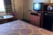 Super 8 by Wyndham Vancouver East - Second Medium