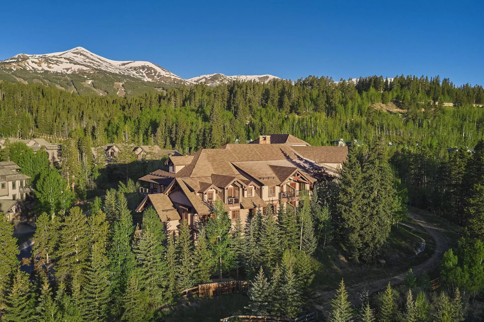 Mountain Thunder Lodge - Primary Image