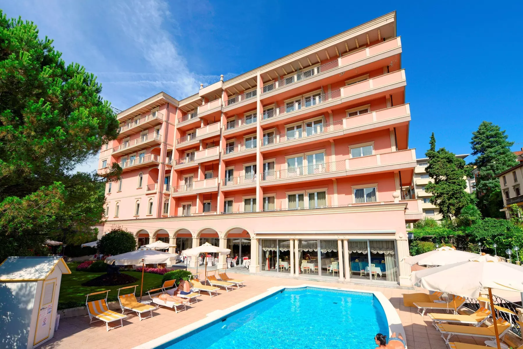 Hotel De La Paix - Primary Image