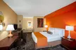 Howard Johnson by Wyndham College Park - Second Medium