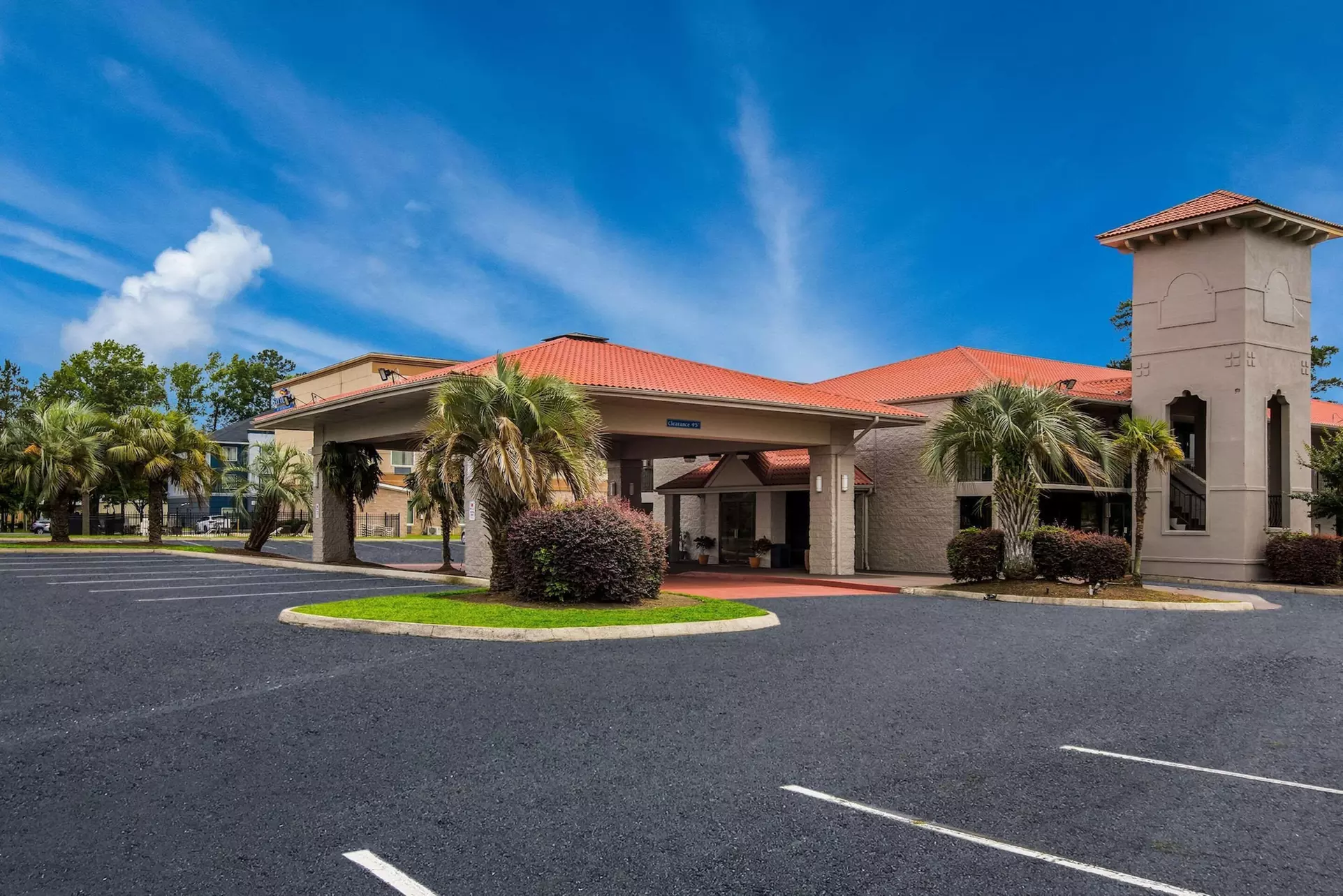 Super 8 by Wyndham Savannah - Primary Image
