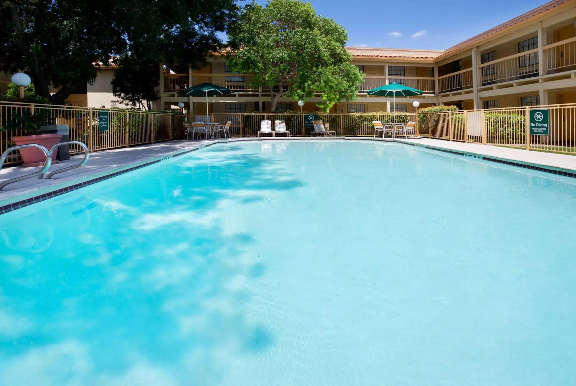 La Quinta Inn by Wyndham Austin Oltorf - Primary Image