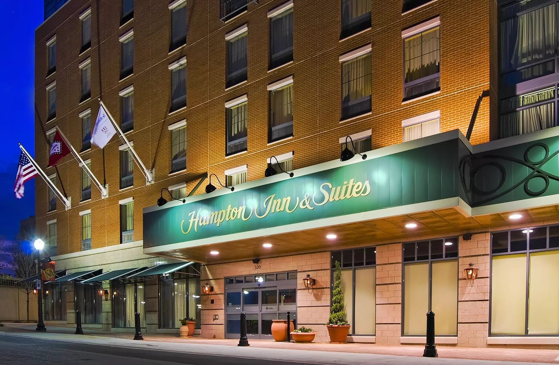 Hampton Inn & Suites Little Rock-Downtown - Primary Image