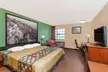 Super 8 by Wyndham Searcy AR - Second Medium