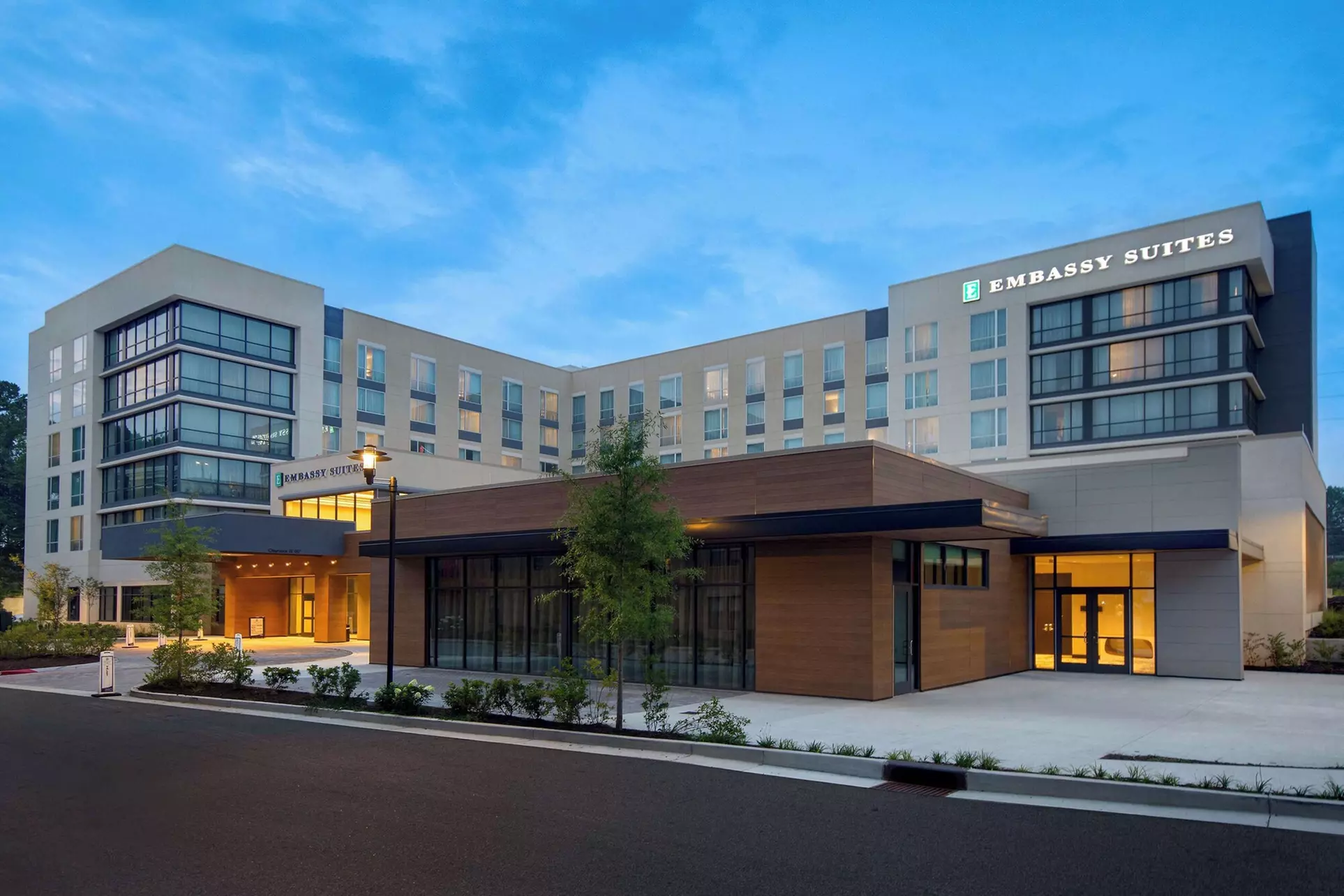 Embassy Suites By Hilton Alpharetta Halcyon - Primary Image