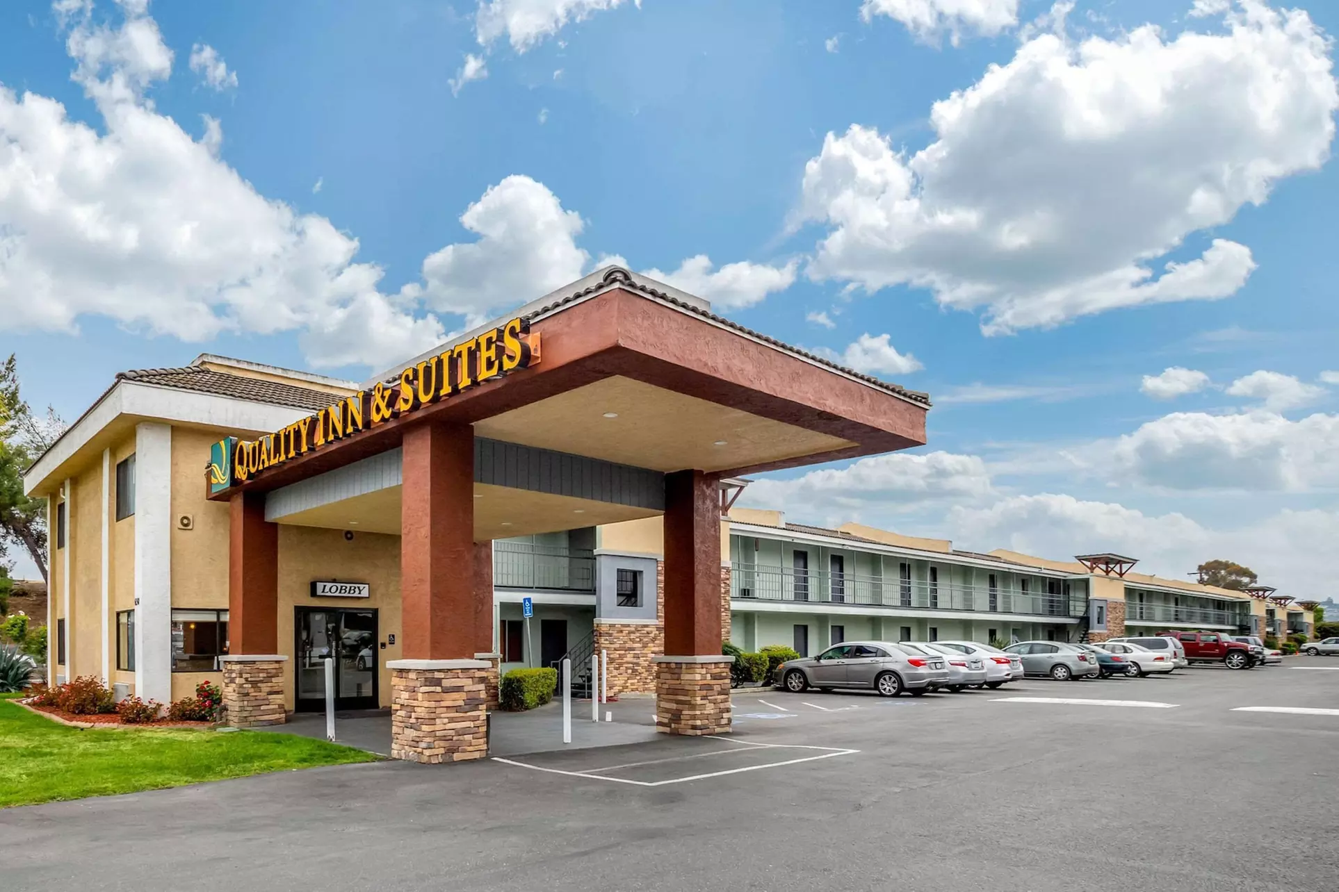 Quality Inn & Suites El Cajon San Diego East - Primary Image
