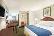 Days Inn & Suites by Wyndham Laurel Near Fort Meade - Second Medium