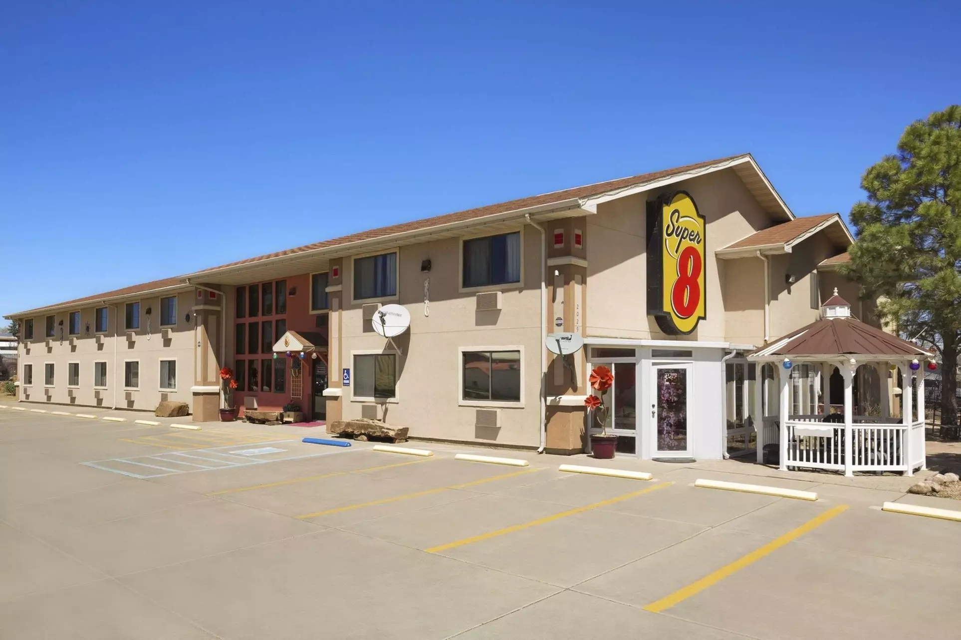 Super 8 by Wyndham Las Vegas - Primary Image